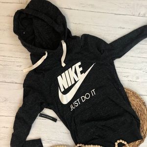 Nike Long Sleeve Knit Pullover